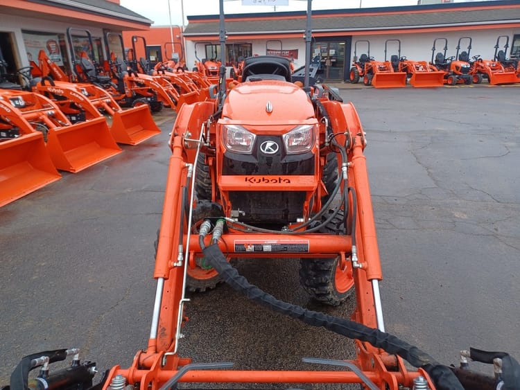 Kubota LX2610SU