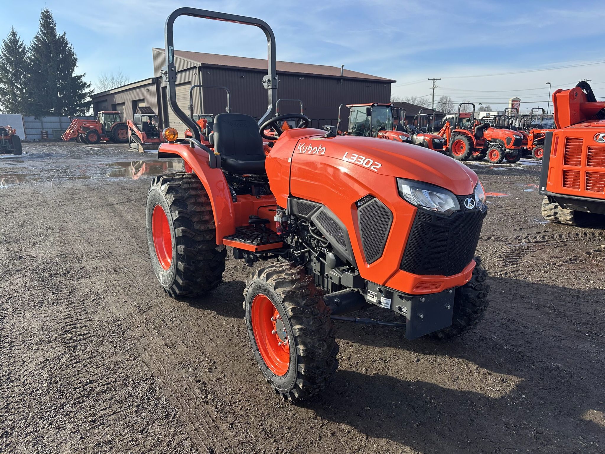 Kubota L3302